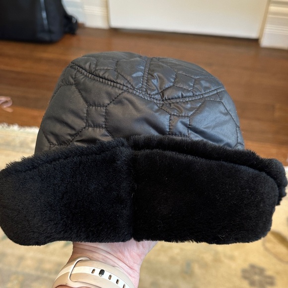 UGG Black Quilted Hat with Ear Flaps - Picture 4 of 4